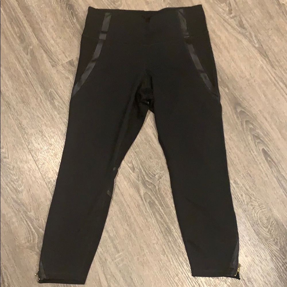 Black Dressier Leggings 7/8 length